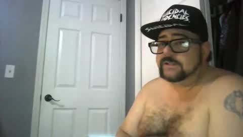 Snapshot of abennett76 chatting on May 2026 01:24:02 AM AJ online show from May 2026 01:24:02 AM