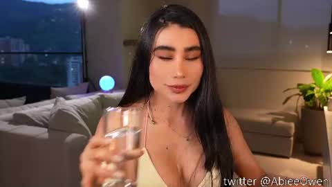 Snapshot of abie_owen chatting on July 2026 11:22:02 PM abie_owen online show from July 2026 11:22:02 PM