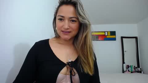 ximena online show from January 2025 02:19:01 PM