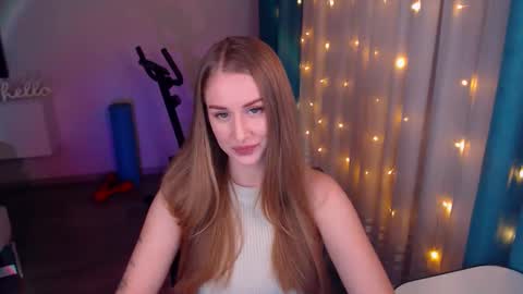 Snapshot of abigail_flex chatting on January 2025 08:19:02 PM Anna online show from January 2025 08:19:02 PM