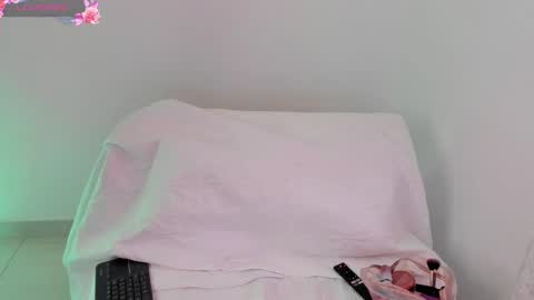 Snapshot of abigail_luna_ chatting on December 2024 06:28:01 PM abi online show from December 2024 06:28:01 PM