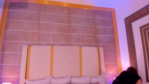    online show from October 2025 11:36:02 PM