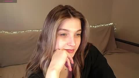 Snapshot of abigailwills chatting on May 2026 06:15:02 PM Abigail online show from May 2026 06:15:02 PM