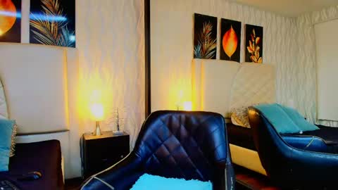  Abrovanel online show from April 2026 10:00:02 PM