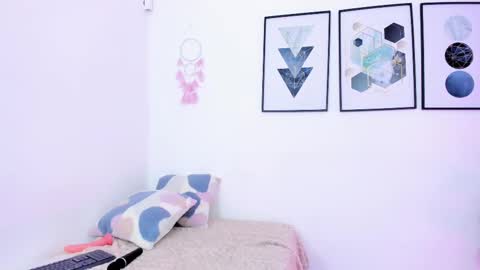 Abriil online show from February 2025 06:44:02 AM