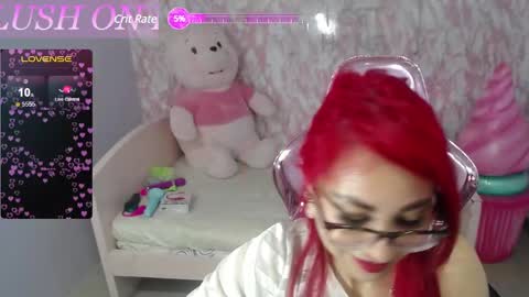 abril_ch_ online show from March 2025 11:29:01 AM