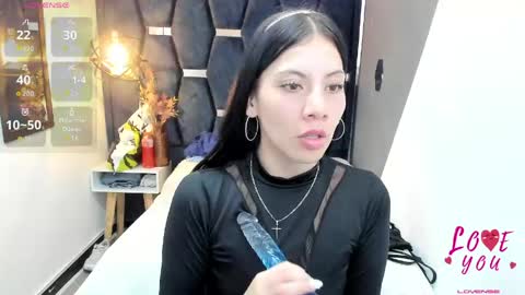 Abril Fox online show from May 2026 08:28:02 PM