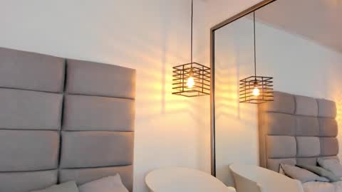  Abril Morgan  online show from January 2026 12:35:01 AM