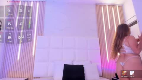 abril_snow online show from July 2026 08:03:01 PM