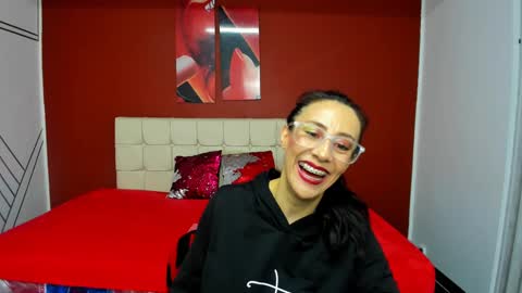 Snapshot of abrillee1 chatting on December 2024 07:57:01 PM ABRIL online show from December 2024 07:57:01 PM