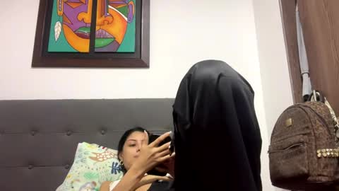 abrilsantosxo online show from April 2026 01:41:02 AM