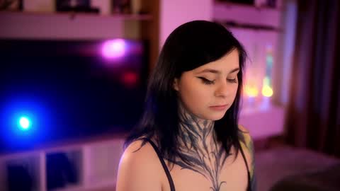 acid_pie online show from December 2024 06:26:01 AM