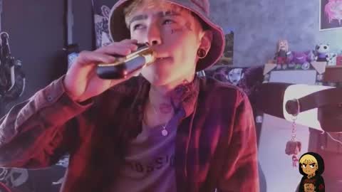 Snapshot of acidmilo chatting on February 2026 05:28:01 PM Acid Milo online show from February 2026 05:28:01 PM
