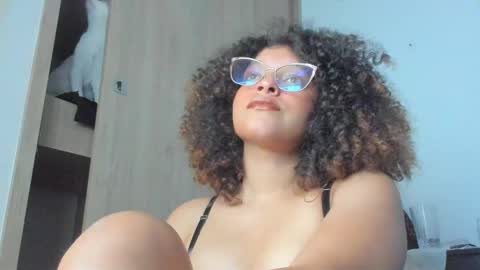 Snapshot of ada_gales_ chatting on October 2025 04:08:02 AM  Isa  online show from October 2025 04:08:02 AM