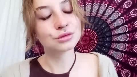 Snapshot of adalyndirty chatting on October 2025 06:21:02 AM Adalyn online show from October 2025 06:21:02 AM