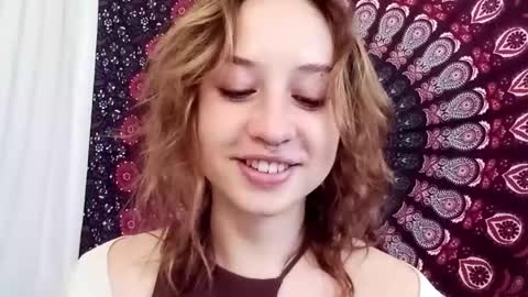 Snapshot of adalyndirty chatting on October 2025 06:33:01 AM Adalyn online show from October 2025 06:33:01 AM