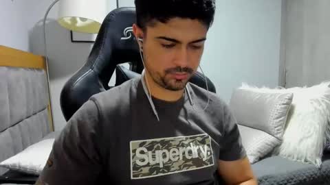 adam clarke online show from October 2025 01:46:02 PM