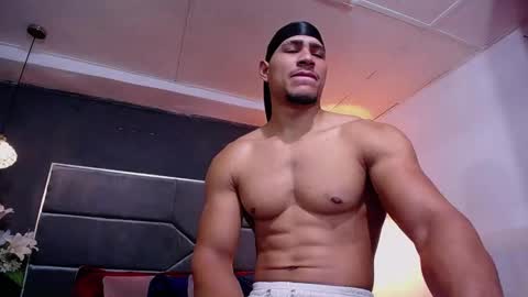 adam_fit19cm online show from September 2025 01:58:01 PM