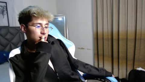 Adam online show from April 2026 03:23:01 AM