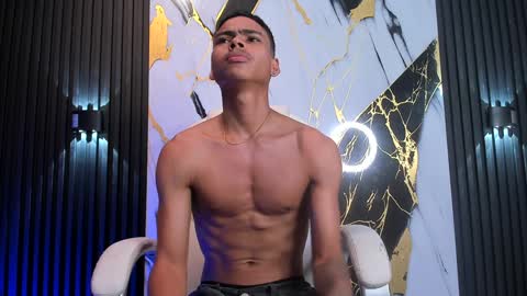 Snapshot of adam_piarse chatting on February 2025 01:32:01 AM adam_piarse online show from February 2025 01:32:01 AM