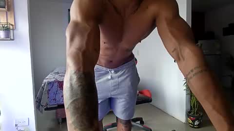 Adam Valencia online show from November 2025 06:54:01 PM