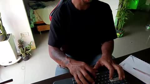 Snapshot of adam_valencia chatting on February 2026 10:57:02 PM Adam Valencia online show from February 2026 10:57:02 PM