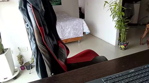 Snapshot of adam_valencia chatting on February 2026 05:10:02 PM Adam Valencia online show from February 2026 05:10:02 PM