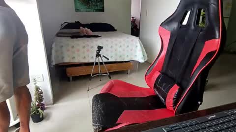 Snapshot of adam_valencia chatting on February 2026 01:11:01 PM Adam Valencia online show from February 2026 01:11:01 PM