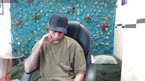 Adam online show from January 2025 07:40:01 PM