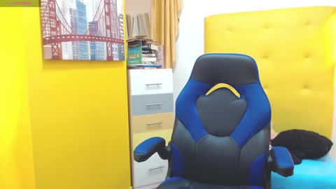 Adam online show from January 2025 03:03:01 PM