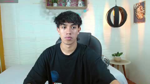 Adam online show from April 2026 07:11:02 PM