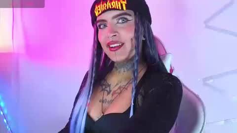 adamsniki online show from September 2025 12:43:01 AM