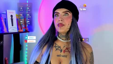 adamsniki online show from September 2025 02:35:01 AM