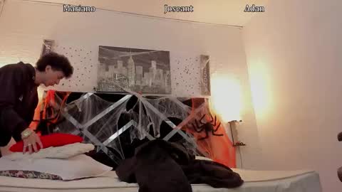 Snapshot of adan_oriol chatting on October 2025 03:12:02 AM Adan Oriol online show from October 2025 03:12:02 AM