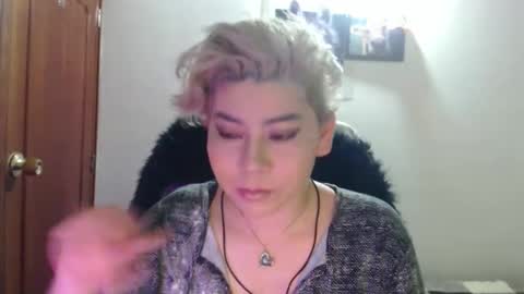 adan_romanoff online show from November 2025 07:00:01 AM