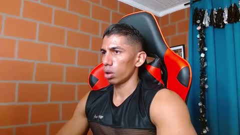 Snapshot of adan_sin1 chatting on December 2024 06:31:01 PM Adan Sin online show from December 2024 06:31:01 PM