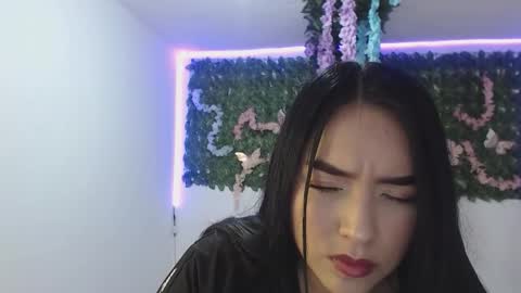 Adara online show from February 2026 06:04:02 PM