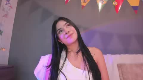 Snapshot of adara_johnson_ chatting on June 2026 11:58:01 AM Adara Johnson online show from June 2026 11:58:01 AM