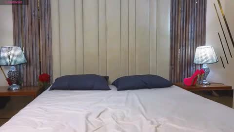 adarasmiith online show from December 2025 12:31:02 PM