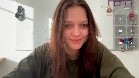 Snapshot of addy_moon chatting on May 2026 03:17:01 PM Addy online show from May 2026 03:17:01 PM