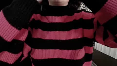 Snapshot of adeelinee chatting on October 2025 07:56:02 PM Ade online show from October 2025 07:56:02 PM