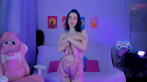 Adelle online show from February 2026 03:02:01 AM