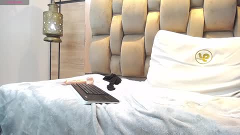 adela chase online show from January 2025 05:41:02 AM