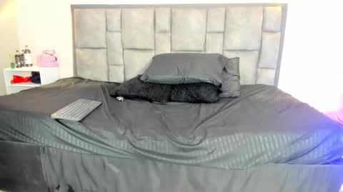 adela online show from February 2026 04:52:02 AM