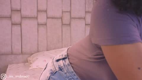 Andrea online show from April 2026 12:10:01 PM