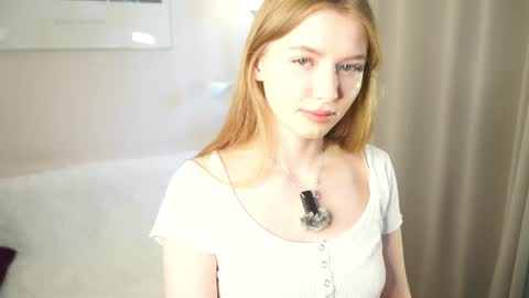 Snapshot of adele_laurie_ chatting on June 2026 03:25:01 PM Adeline online show from June 2026 03:25:01 PM