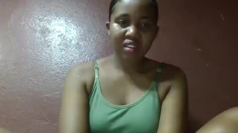 Snapshot of adelealy chatting on February 2025 06:02:02 PM adelealy online show from February 2025 06:02:02 PM