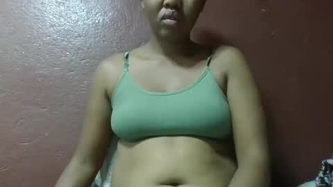 Snapshot of adelealy chatting on February 2025 03:13:02 AM adelealy online show from February 2025 03:13:02 AM