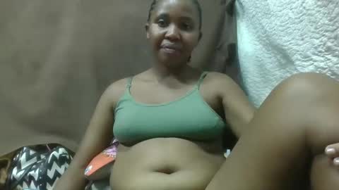 Snapshot of adelealy chatting on March 2025 07:06:02 PM adelealy online show from March 2025 07:06:02 PM