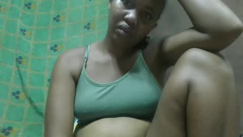 Snapshot of adelealy chatting on March 2025 02:40:01 PM adelealy online show from March 2025 02:40:01 PM